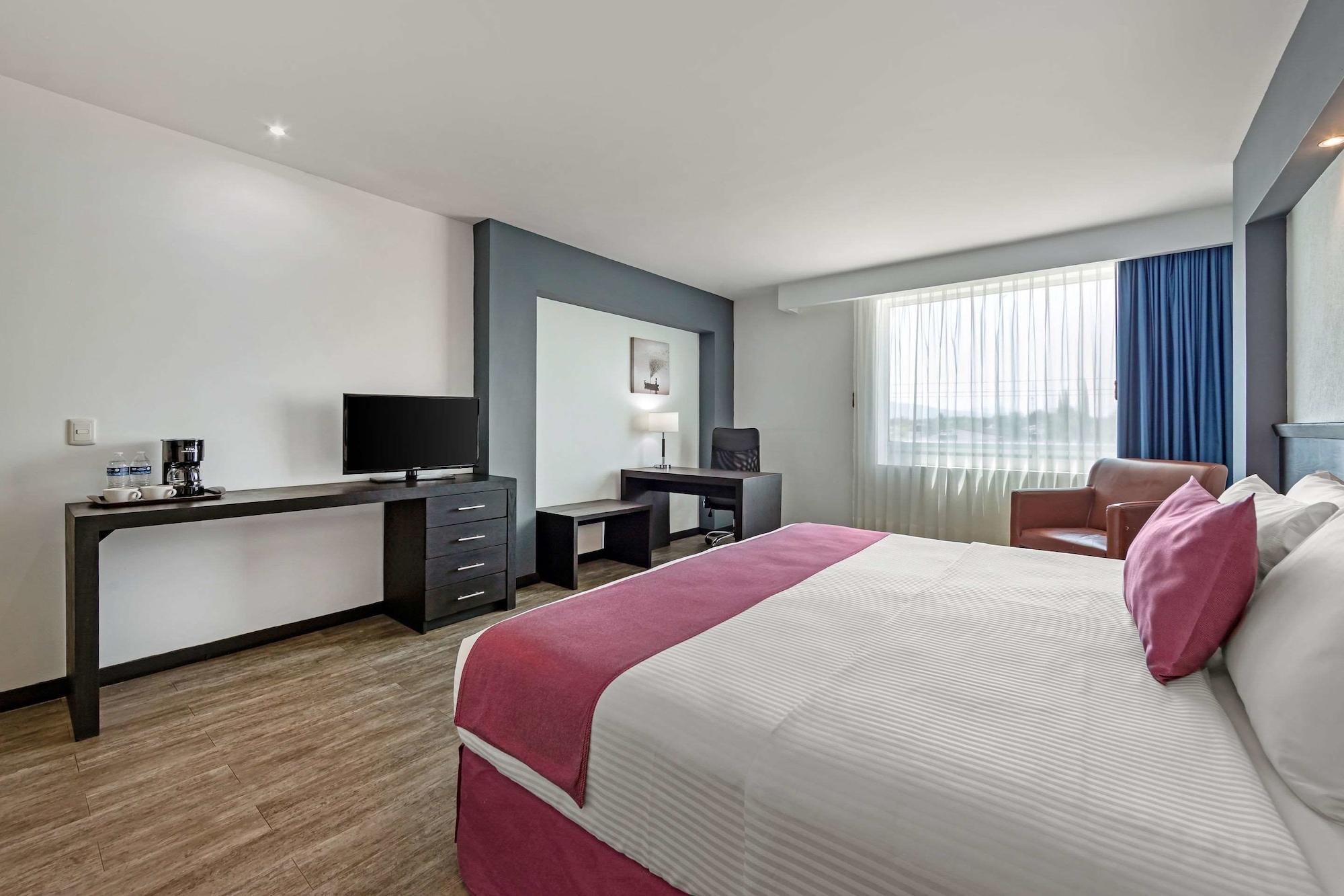 Comfort Inn Morelia Kültér fotó